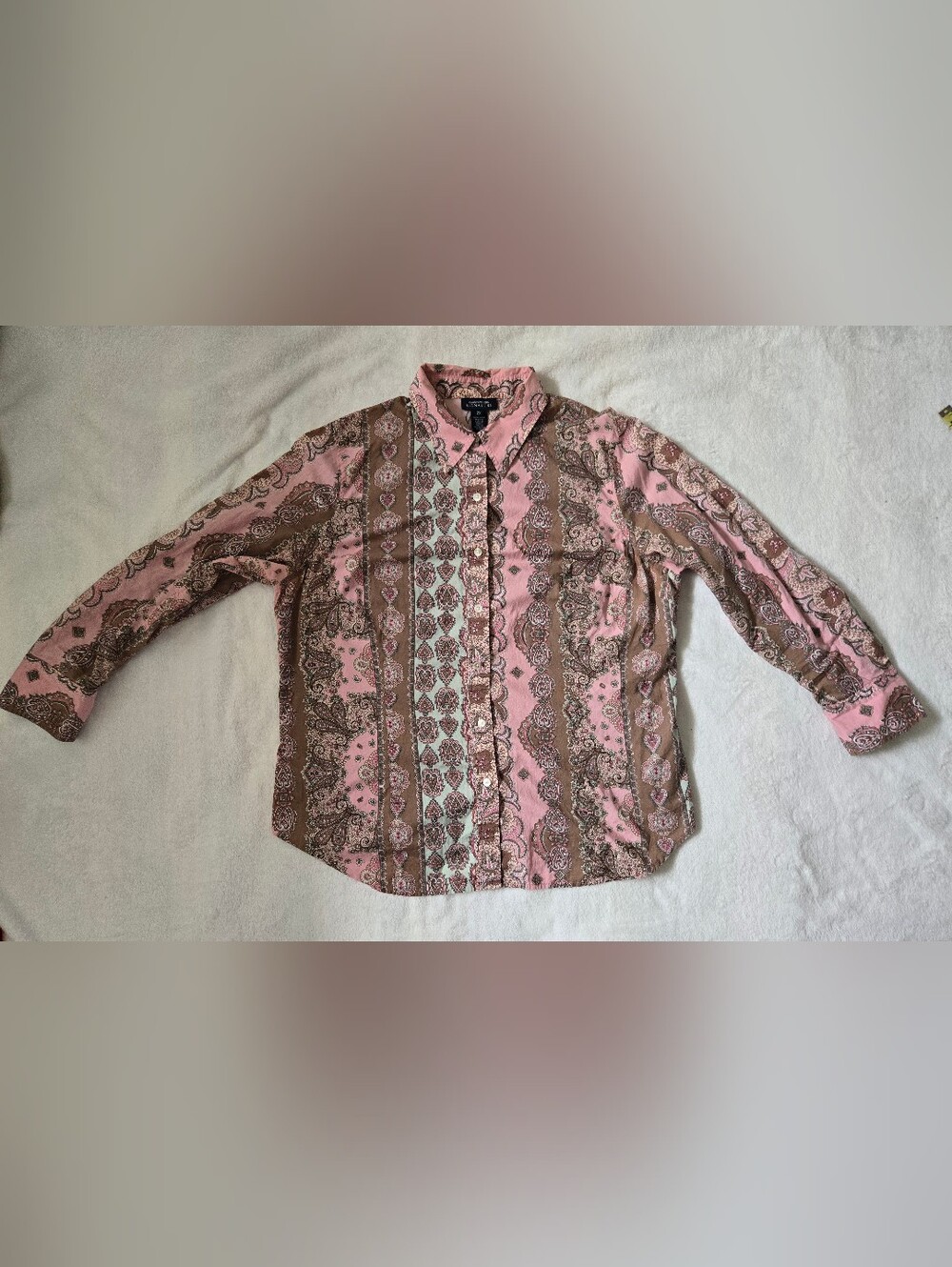 Vintage-Inspired Paisley Button-Up Shirt - Pink